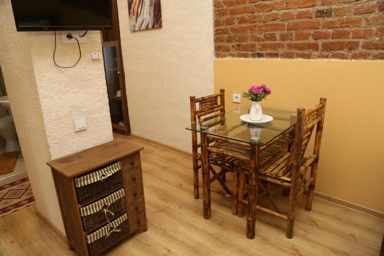 Отель Atlant Hotel Тбилиси-33